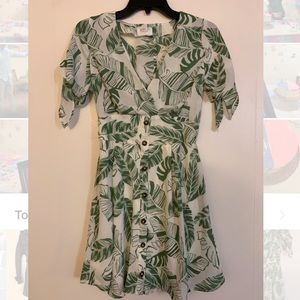 Cute side-tie spring dress!!